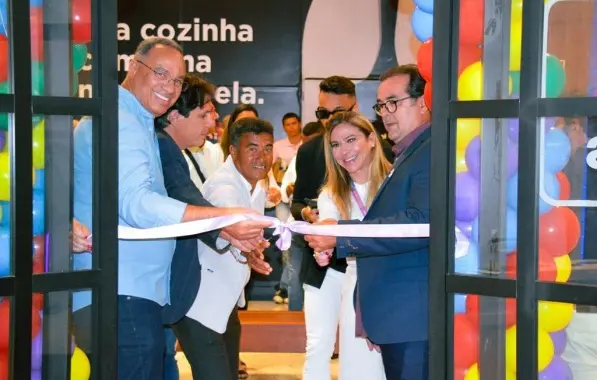 Lauro de Freitas inaugura posto de vacinação avançado