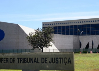 STJ nega tradução de todo processo e dá prazo para defesa de Robinho