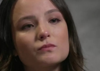 “Cortaram plano de saúde”: defesa de Larissa Manoela cita desvio de R$ 5 milhões