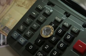 Arrecadação federal cai 4,14% e chega a R$ 172,78 bilhões em agosto