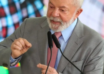Lula gasta mais no cartão corporativo do que Bolsonaro, Temer e Dilma
