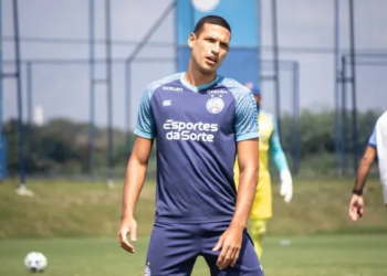 Suspensão de Vitor Hugo abre espaço para retorno de Gabriel Xavier no Bahia