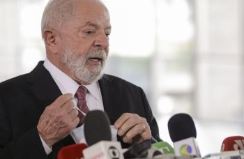 Lula diz que vai ajudar repatriar cidadãos da América do Sul de Gaza