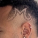 Neymar faz homenagem a filha no cabelo