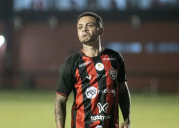 Esforço coletivo: Com gol de Matheusinho, Vitória chega a 16 “artilheiros” na Série B