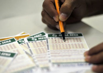 Mega-Sena: ninguém acerta dezenas e prêmio acumula para R$ 40 milhões