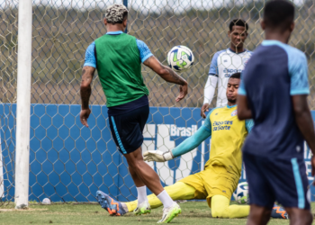 Ratão se coloca à disposição para ser o 9 do Bahia: ‘Me sinto confortável’