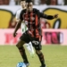 Vitória acerta a contratação do volante Dudu em definitivo