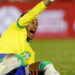 Médico da Seleção atualiza situação de Neymar: “Lesão grave, complexa…”