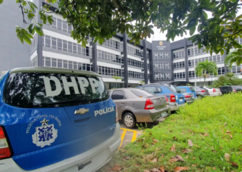 Homem é executado a tiros por facção criminosa em Salvador