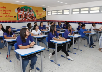 Secretaria de Educação divulga quadro de vagas, por núcleo territorial, de aprovados em concurso público