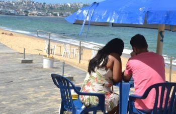 Câmara de Salvador avança no debate pela regulamentação das barracas de praia