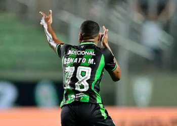 Atacante do América nega que recebeu pix por gol no Bahia: ‘Mentira’