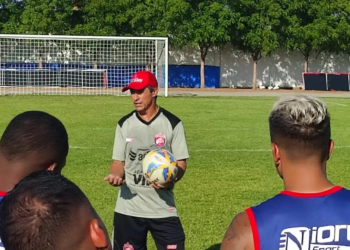 Betinho fala em cobrança interna no Barcelona de Ilhéus para pontuar contra o Bahia: “Brigar por algo a mais”