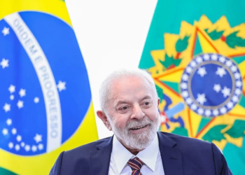 Lula assina acordo para implantação do Parque Tecnológico Aeroespacial nesta quinta-feira; de Salvador, ele segue para Paulo Afonso