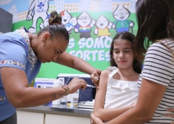 Faixa etária de vacinação contra a dengue é ampliada em Salvador; confira