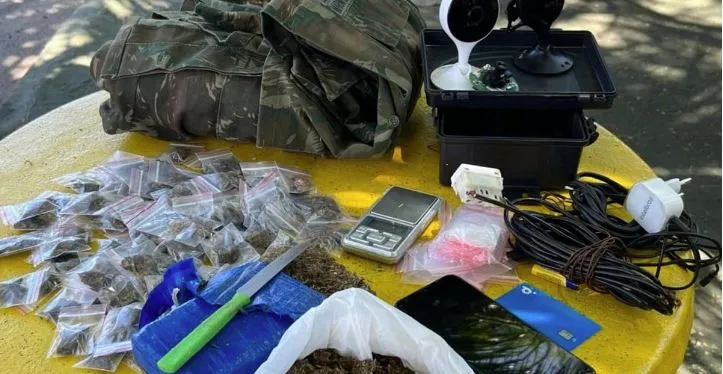 Câmeras de videomonitoramento e drogas são localizadas em Salvador