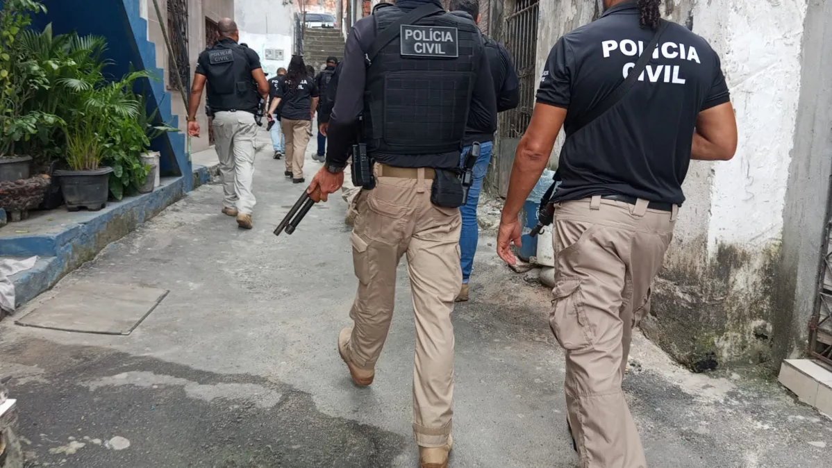 Matéria alterada às 13h25 do dia 19/03 para corrigir informação no quinto parágrafo. Diferentemente do informado, a empresa Phi Pagamentos não tem qualquer relação com o vazamento comunicado nesta segunda-feira (18) pelo Banco Central.