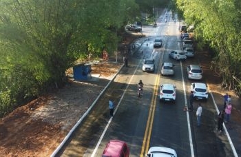 Carro roubado em Cajazeiras é recuperado na Estrada do Derba