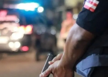Médico é sequestrado em estacionamento de farmácia em bairro de Salvador
