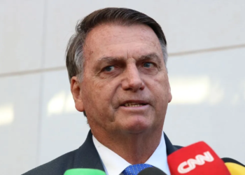Bolsonaro processa Boulos por ter nome ligado à morte de Marielle