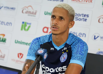 Juba “pede licença” para torcida do Bahia e parabeniza rival