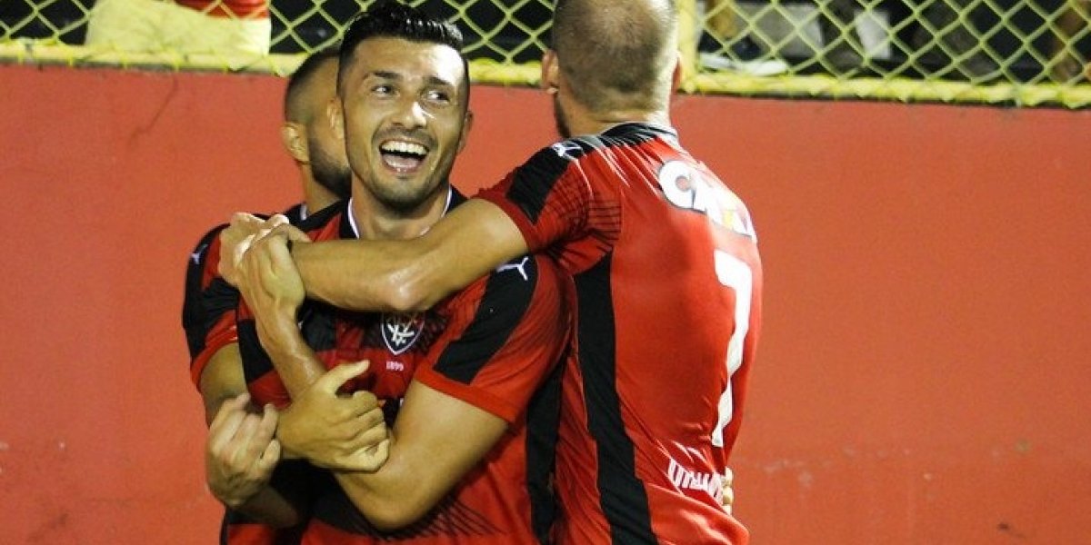 Ex-jogador estrangeiro do Vitória anuncia aposentadoria