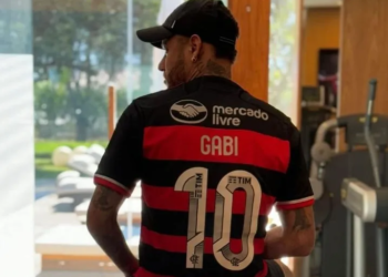 Neymar aparece com camisa de Gabigol e camisa 99 responde: “combinou muito”