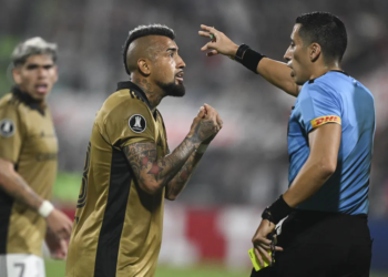 Ex-Flamengo e Barcelona, Arturo Vidal é acusado de agressão sexual