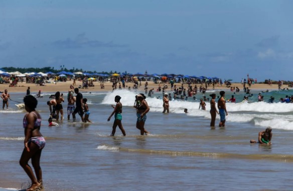 Nove praias de Salvador estão impróprias para banho neste final de semana; saiba quais