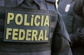 Polícia Federal faz operação em centro empresarial de Salvador