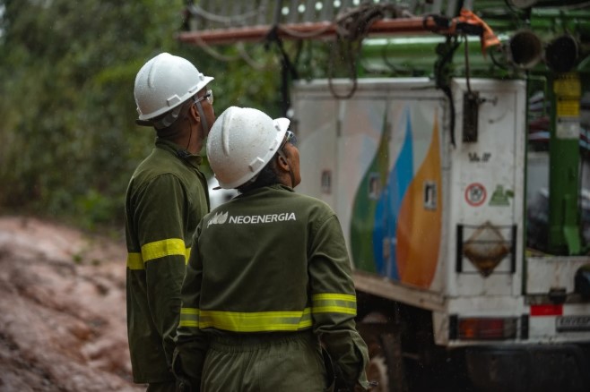 Neoenergia Coelba reforça alerta sobre riscos elétricos devido às chuvas em Salvador