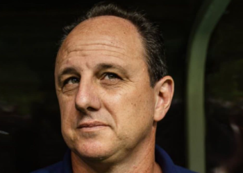 Rogério Ceni celebra postura do Bahia na estreia e projeta objetivos ainda maiores para 2026