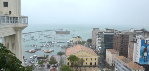 Dia será quente e com possibilidade de chuva em Salvador; confira previsão