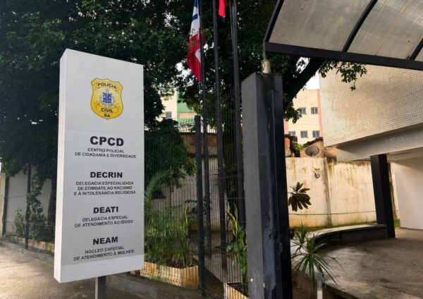 Mulher é presa em Salvador após ataque a terreiro com pichação de racismo religioso