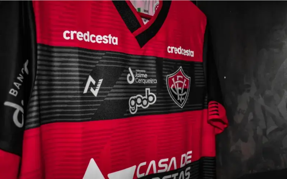 Fábio Mota confirma mudança no uniforme do Vitória para 2027