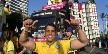 Vereador Sidninho participa de ato em apoio a Flávio Bolsonaro com ACM Neto e Bruno Reis